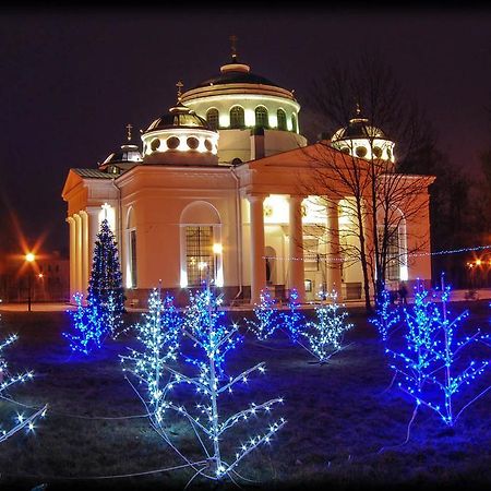 Apartaments Na Gusarskoy Poesjkin Buitenkant foto