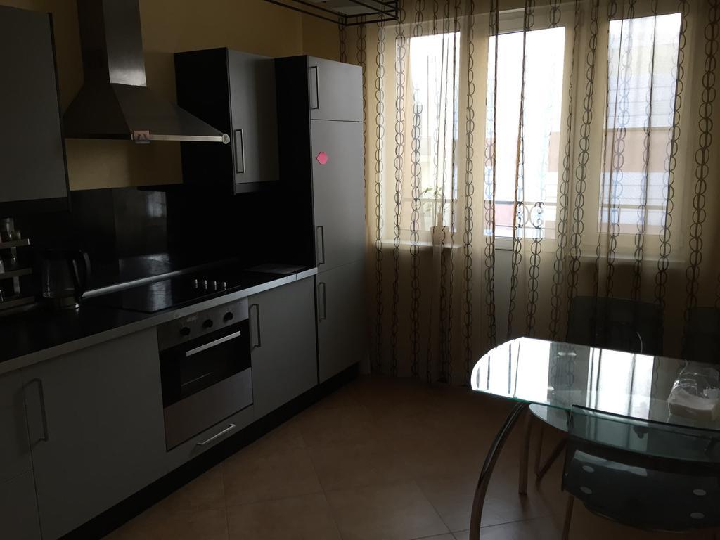 Apartaments Na Gusarskoy Poesjkin Buitenkant foto